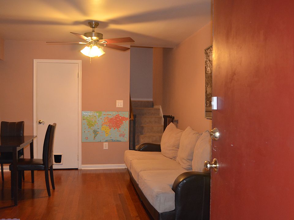 1st floor living room