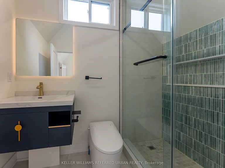 8 Doncaster Ave — Photo 21