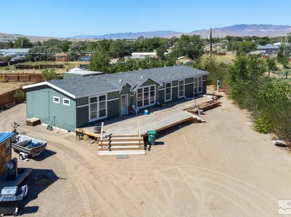 3905 Citrus St, Silver Springs, NV 89429