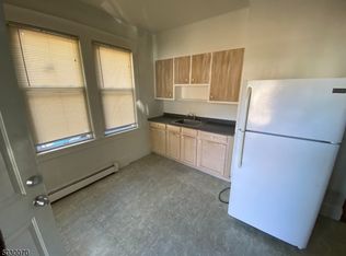 26 Thomas St #1R, Bloomfield, NJ 07003