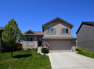 9148 Hanover St, Omaha, NE 68122
