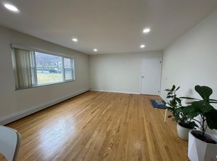 681 Broad Ave FLOOR 1, Ridgefield, NJ 07657