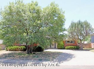 1112 Hillcrest Dr, Canyon, TX 79015