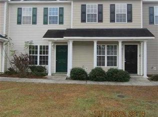 354 Hunting Green Dr, Jacksonville, NC 28546