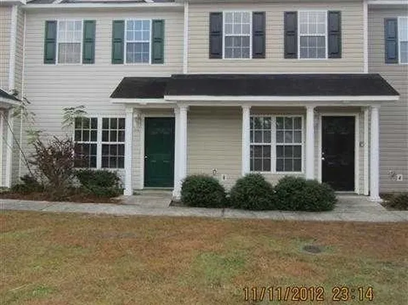 354 Hunting Green Dr, Jacksonville, NC 28546