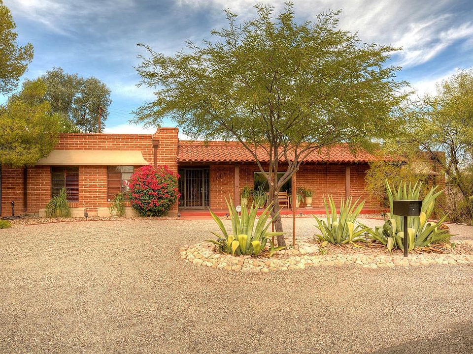 1st image of 3747 E Calle Fernando