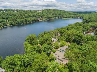 70 Cedar Lk E, Denville, NJ 07834