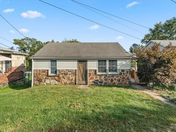 69 2nd St, Lawrence, PA 15055