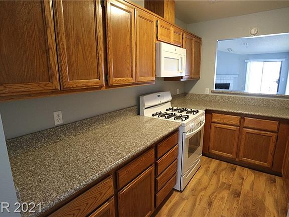 5th image of 7028 Picaroon Ln