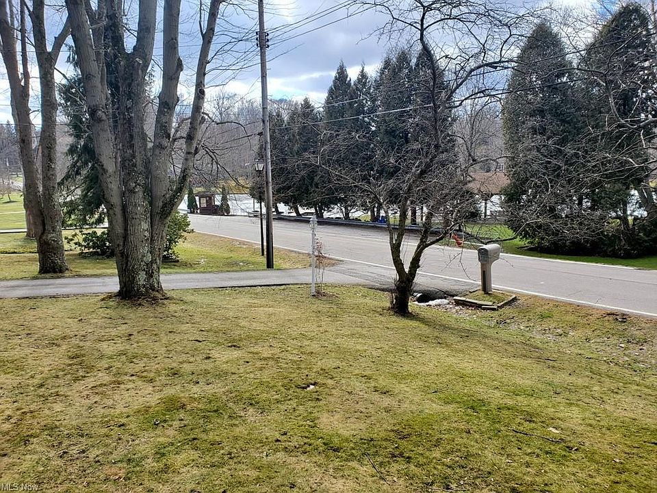 2nd image of 34655 Lakeview Dr