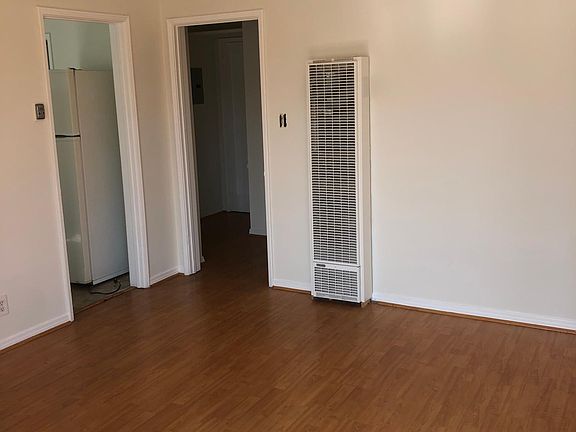 5th image of 1209 S La Cienega Blvd #1209B