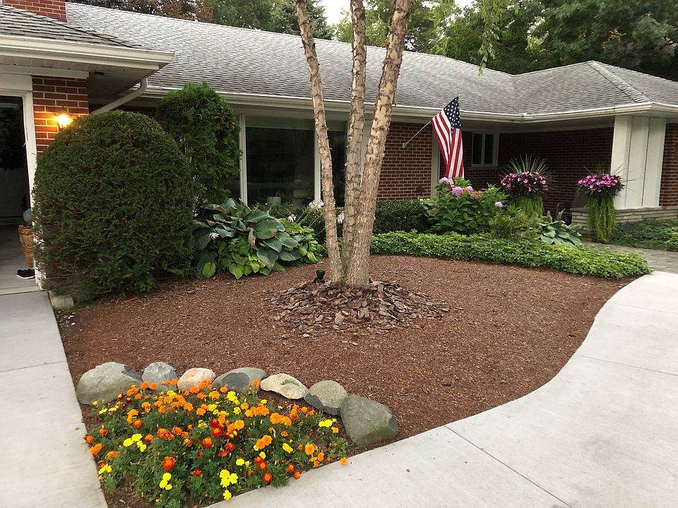2nd image of 52 Fairford Rd