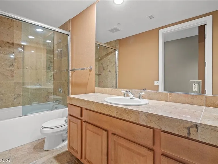 360 E Desert Inn Rd #407 — Photo 31