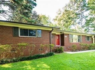 5618 Langley Cir, Charlotte, NC 28215