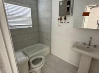 3900 S Fitzhugh Ave, Dallas, TX 75210