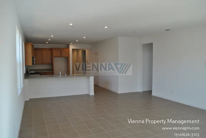 101 Chesapeake Ct — Photo 10