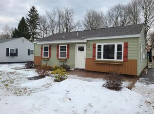 52 Pinecrest Rd, Whitesboro, NY 13492