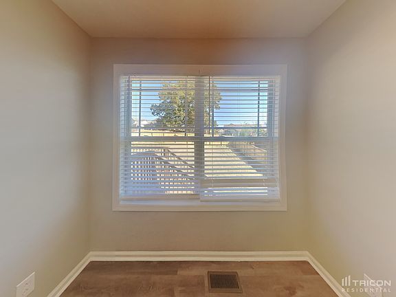 4th image of 1081 Ishee Dr