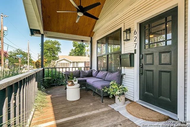 3 bed, 2.0 bath, 1591 sqft, $2,650 — Photo 3