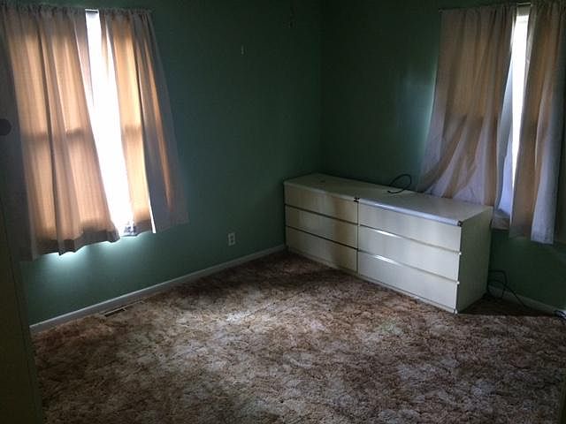 2nd image of 309 1/2 S 11th St