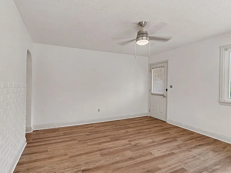 2151-2153 Winter St SE — Photo 8