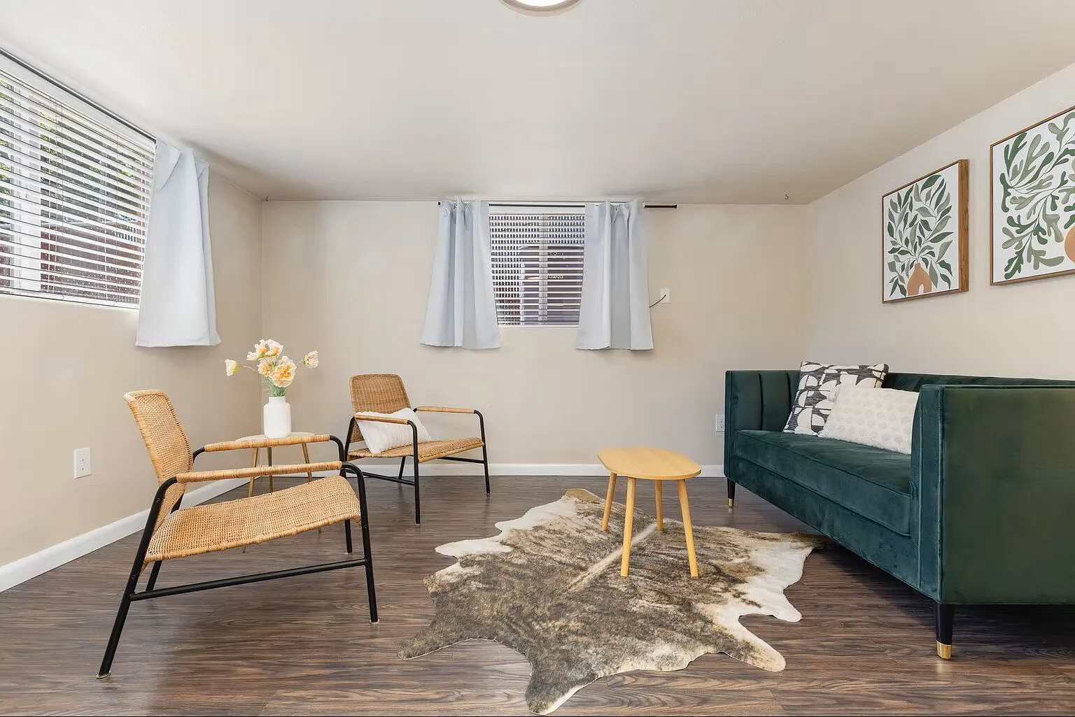 1 bed, 1.0 bath, 904 sqft, $1,700 — Photo 3