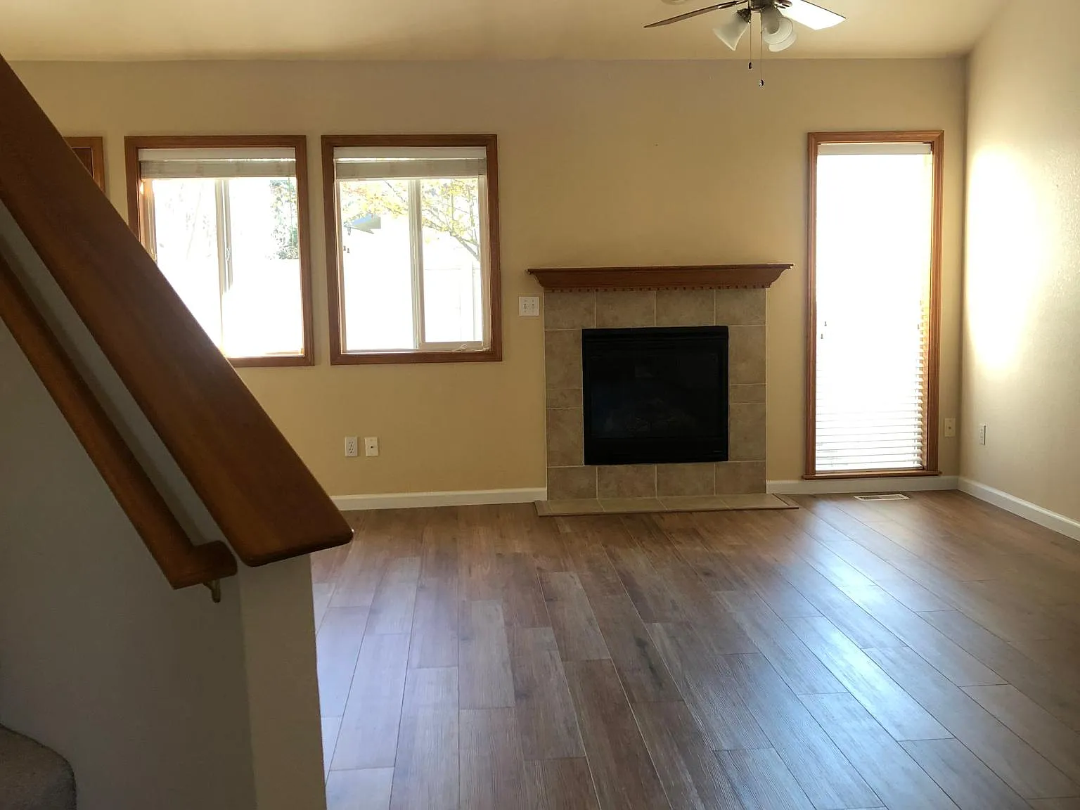3 bed, 2.5 bath, 1610 sqft, $2,600 — Photo 2