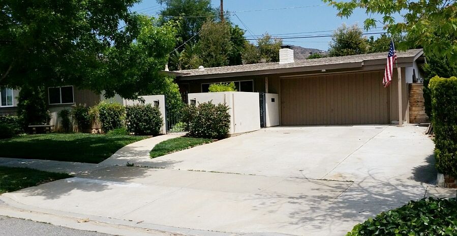 1st image of 1671 Poinciana Dr