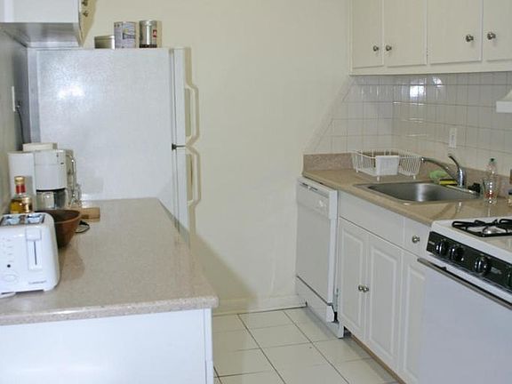 4th image of 10436 Rockville Pike #10436
