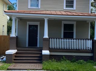 608 E 39th St, Savannah, GA 31401