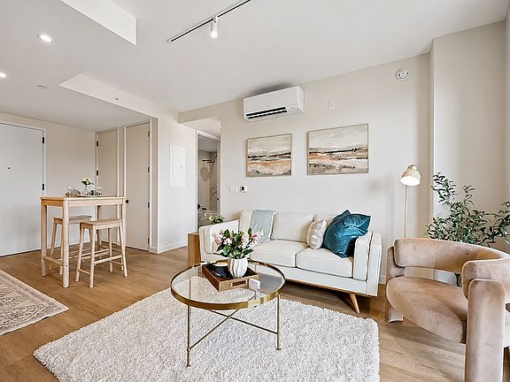 2nd image of 16 West St #524