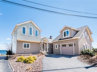 54 Burnett Rd, Warwick, RI 02889