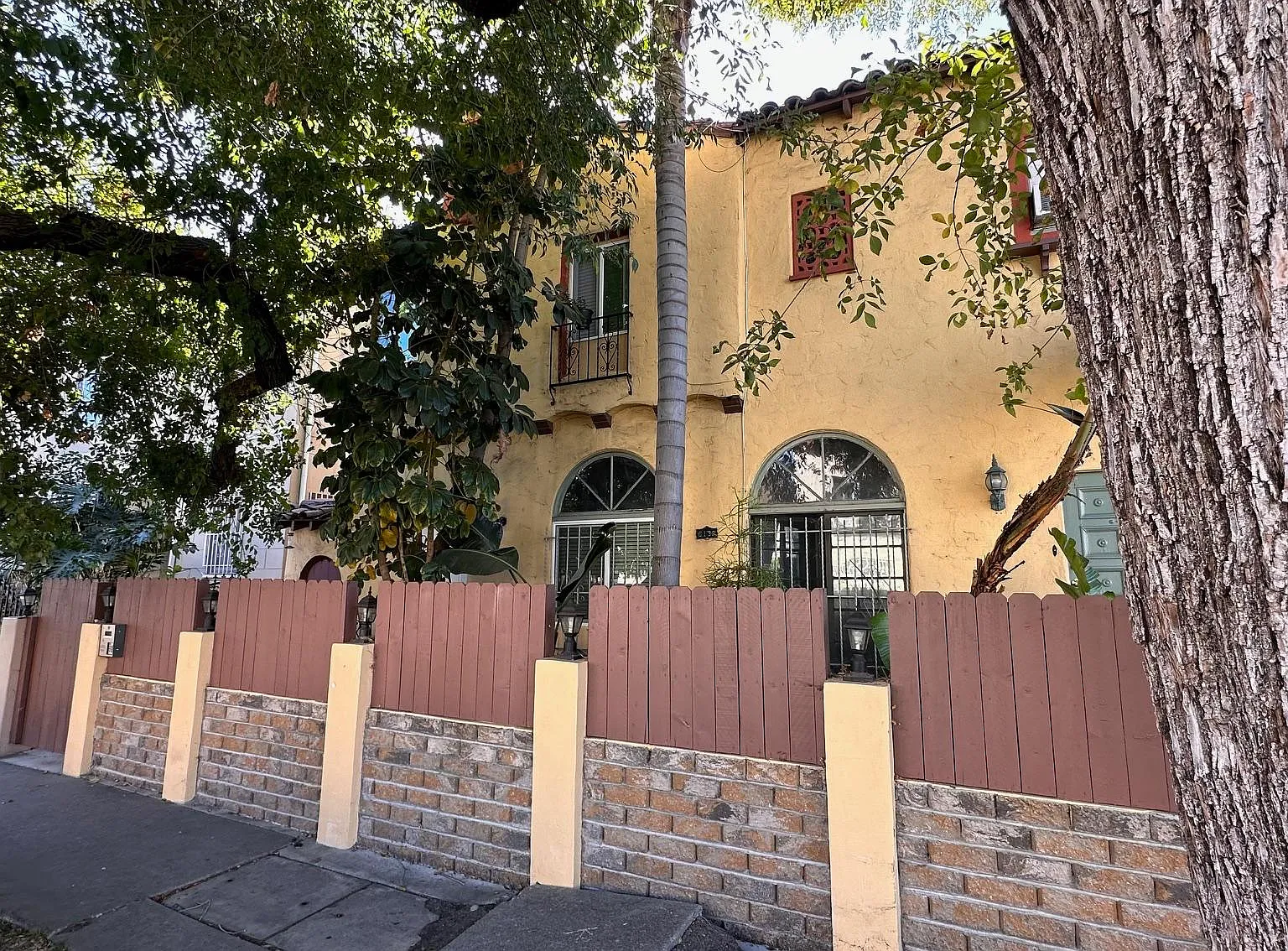 2 bed, 1200 sqft, $3,100 — Photo 1
