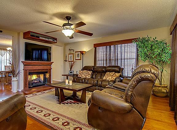 2nd image of 648 Alcove Dr