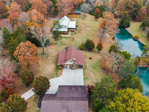 755 Farmington Way, Maryville, TN 37801