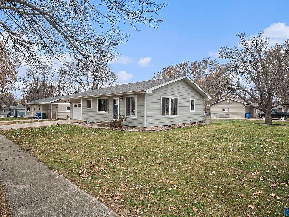 1120 Blaine St, Larchwood, IA 51241 MLS 22307577 Zillow