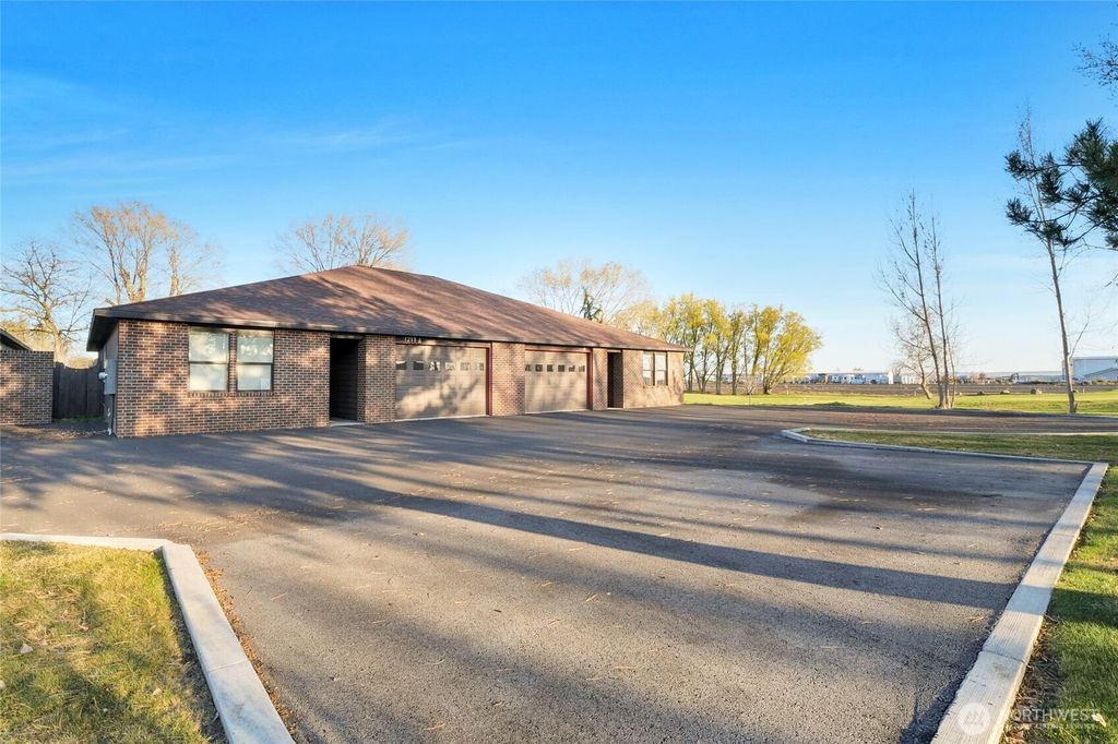 1213 NE Nanto Road #A&B, Moses Lake, WA - View 4