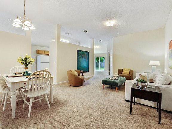 4th image of 8153 Leafcrest Dr