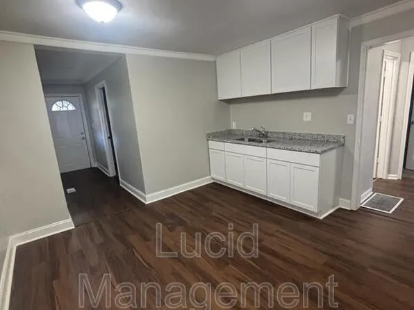1605 Arcade Ave, Louisville, KY 40215