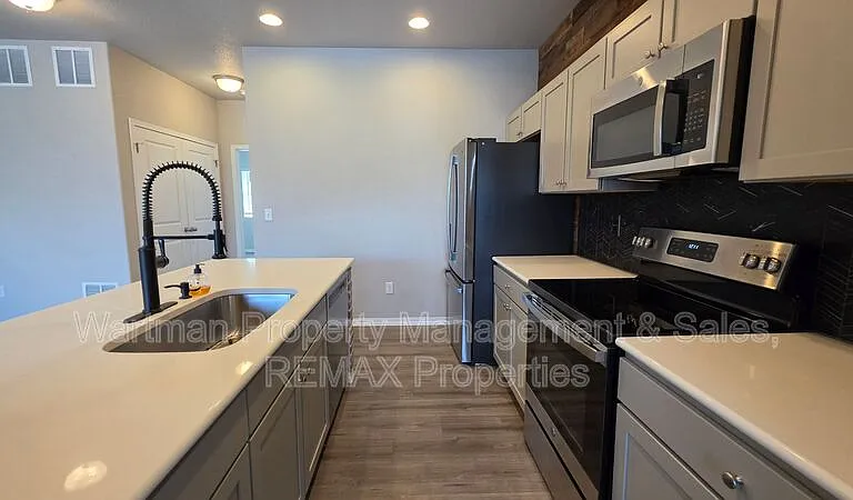4175 Samaritan Loop — Photo 5