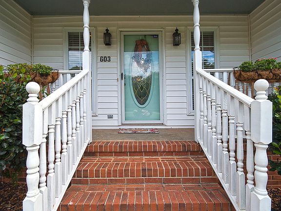 4th image of 603 Jameson Dr