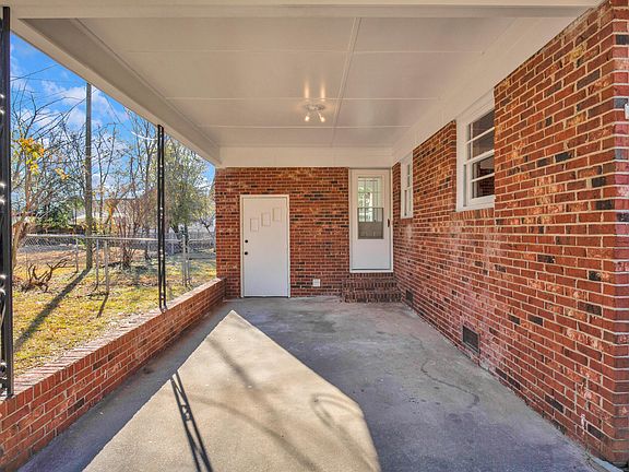 4th image of 7533 Cliffbourne Dr