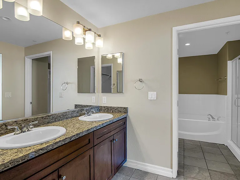 629 Traction Ave #616 — Photo 20