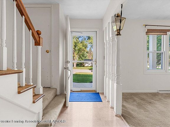 2nd image of 12860 Crescent Dr