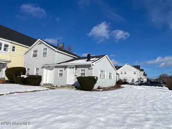 1355 Chrisler Avenue, Schenectady, NY 12303