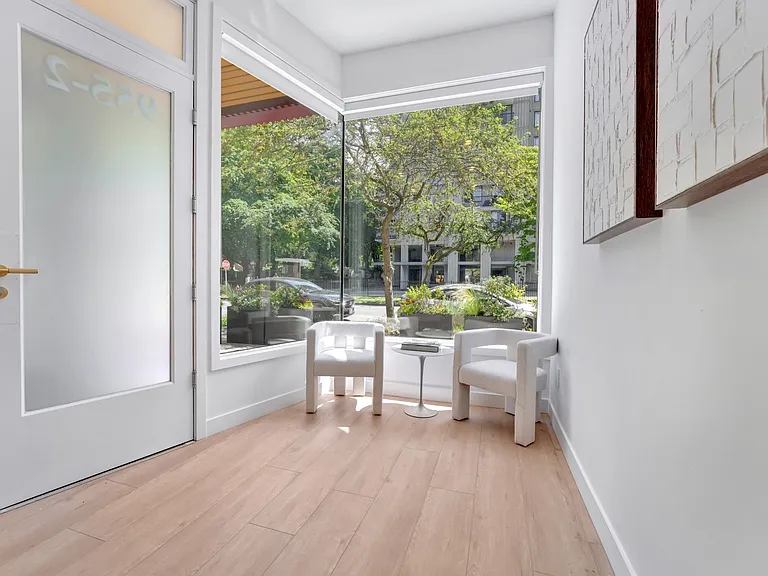 955B Nicola St — Photo 30