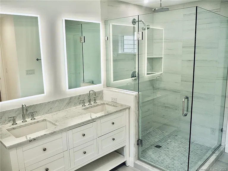 70 Seminary St #1 — Photo 15