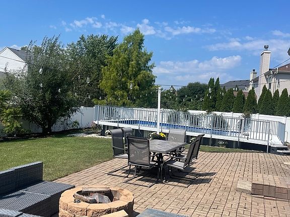 5th image of 12900 S Meadow Ln