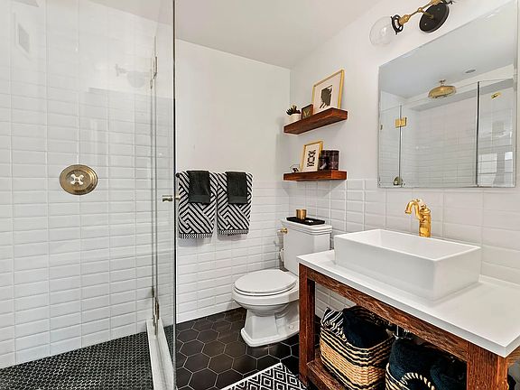 5th image of 163 Saint Nicholas Ave APT 4B