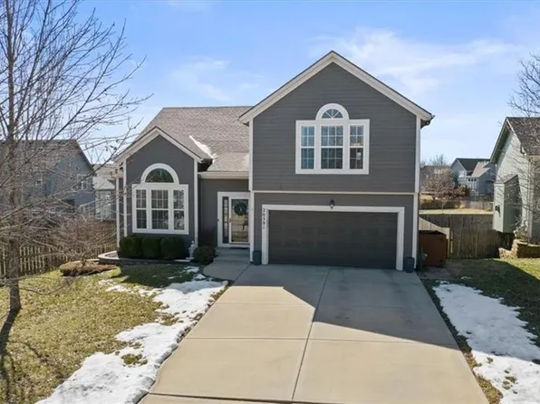 20391 W 125th Pl, Olathe, KS 66061